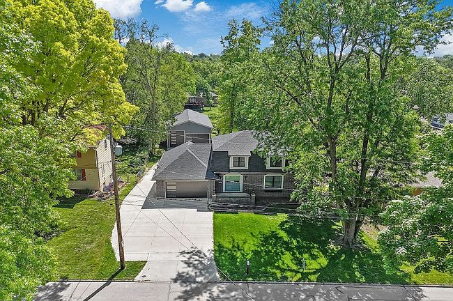 Image of 1915 69th St