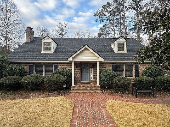 Image of 2401 Willow Creek Ct W