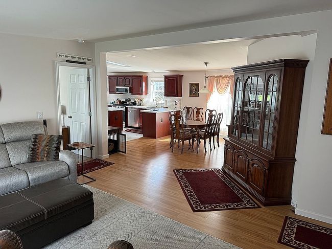 Photo of 325 Easy St, Horseheads, NY