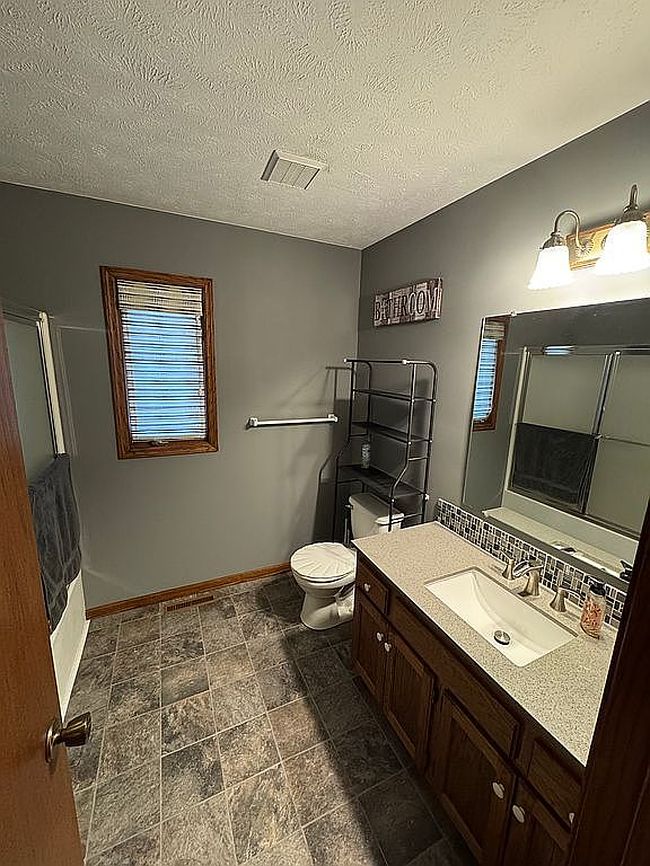 Photo of 2307 Elk St #3, Beatrice, NE
