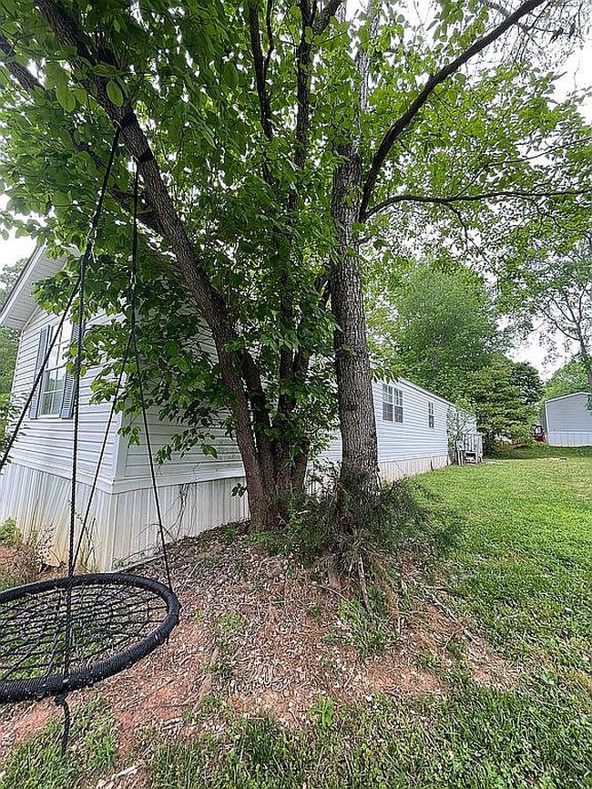 Image of 120 Red Maple Ln