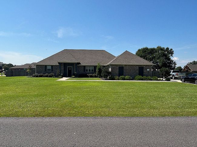 Photo of 1705 Deerfield Dr, Lake Charles, LA