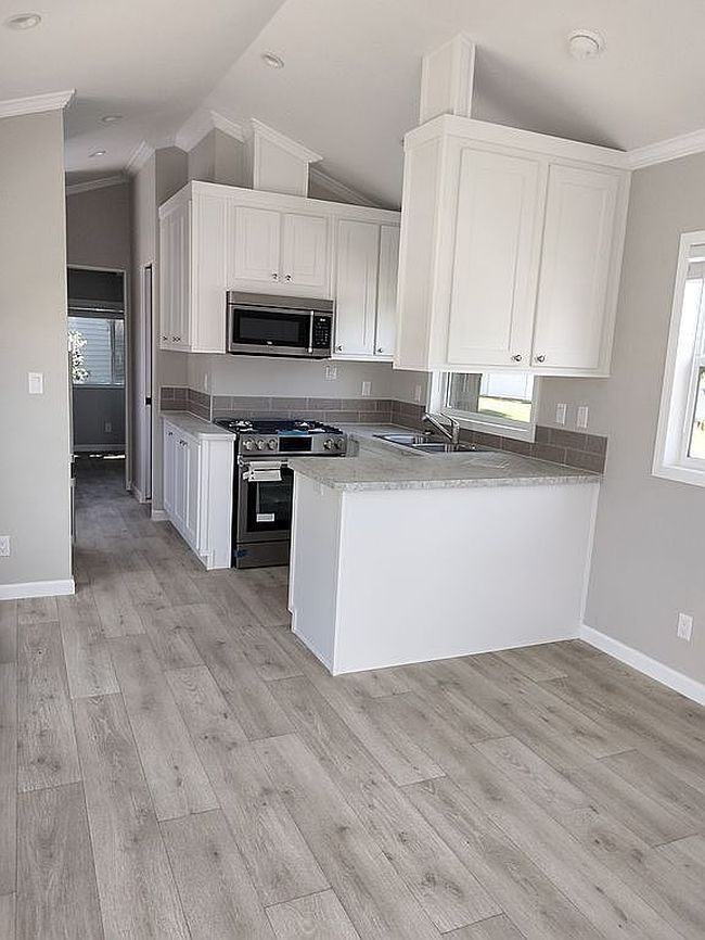 Additional photo of property located at 12645 Morning Dr #3