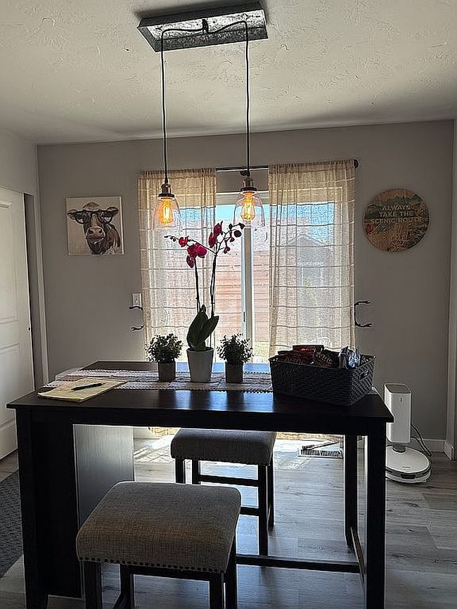 Additional photo 1 of property located at 400 E 24th Ave