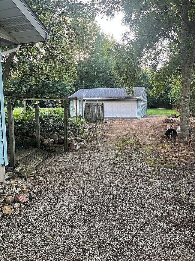 Photo of 311 S Otter Creek Rd, Streator, IL