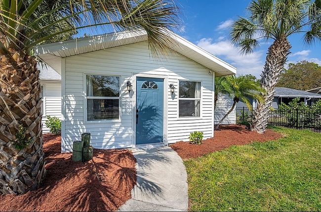 Image of 2123 Phillippi St