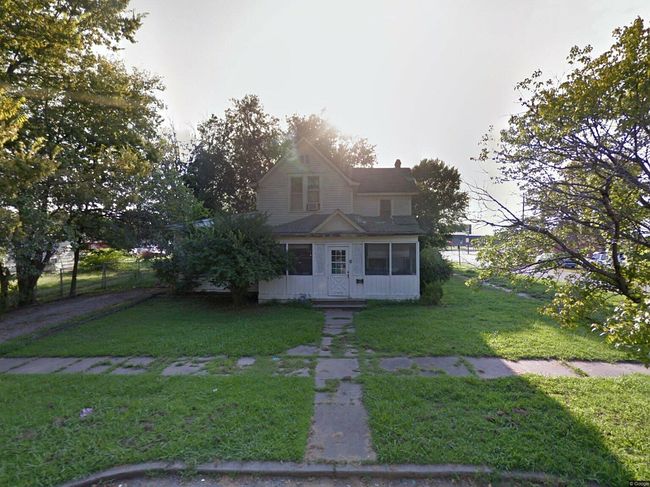 Additional photo of property located at 1021 N Wyandotte Ave