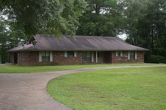 Photo of 315 Baughman Lake Dr, Farmerville, LA