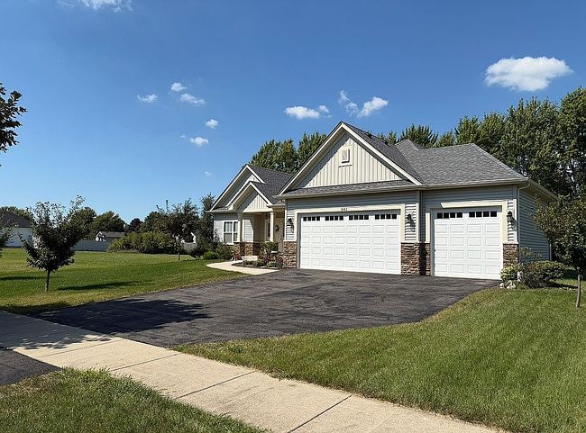 Photo of 941 Blackberry Shore Ln