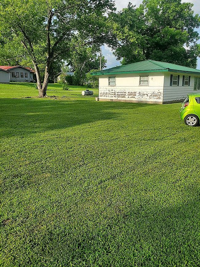 Photo of 17421 Edgewood Rd, Winona, MO