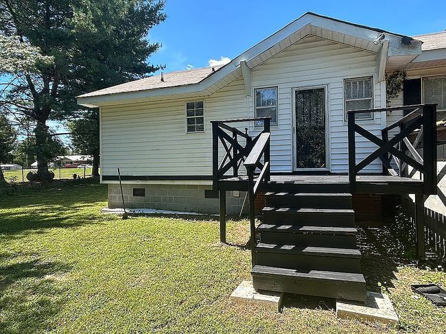 Additional photo 1 of property located at 11 Carissa Rd