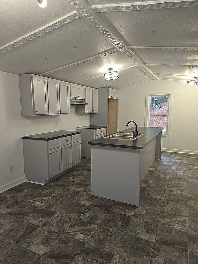 Photo of 215 Whitewater Rd, Demorest, GA