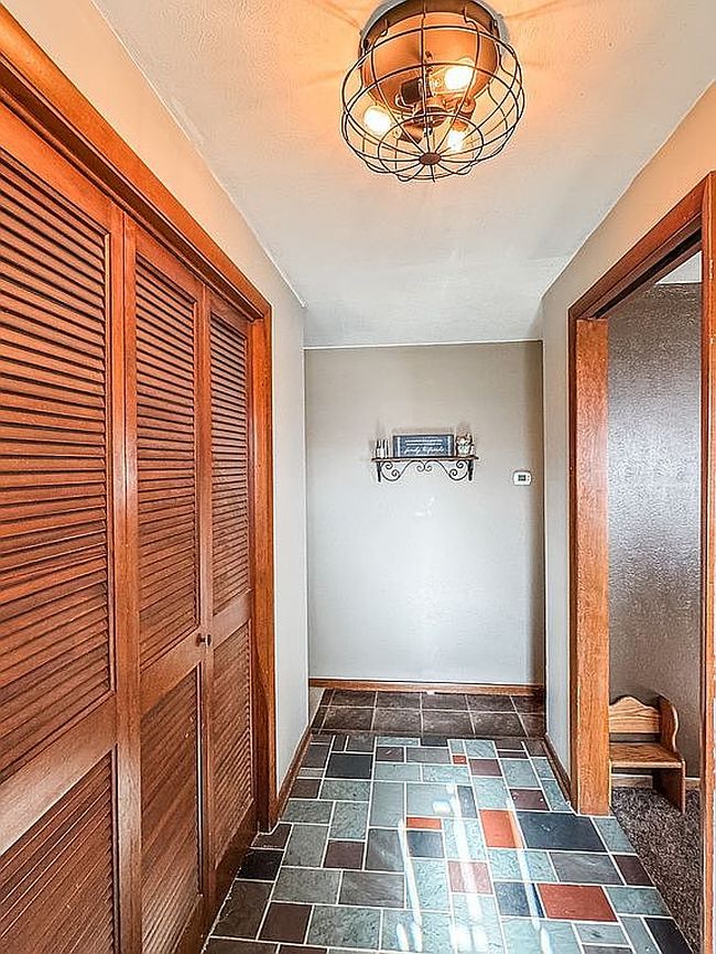 Image of 1840 Lampert Dr