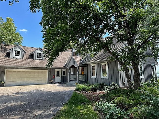 Photo of 2505 Country Club Dr Ne, Willmar, MN