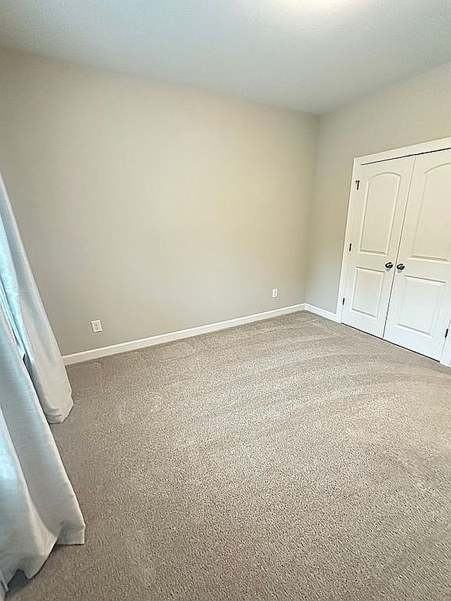 Photo of 1306 Andover Wood Rd, Fuquay Varina, NC