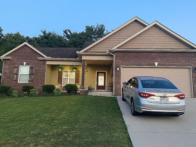 Photo of 191 Cornerstone Cir, Clinton, TN