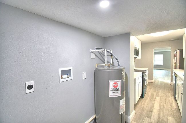 Image of 618 Booker Ave