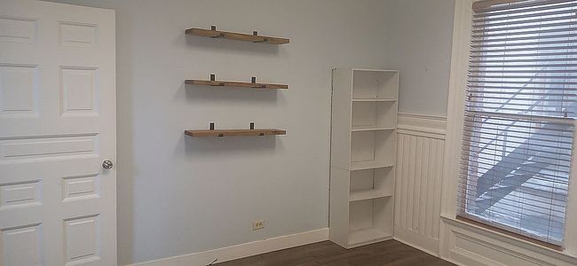 Image of 1626 N Washington St