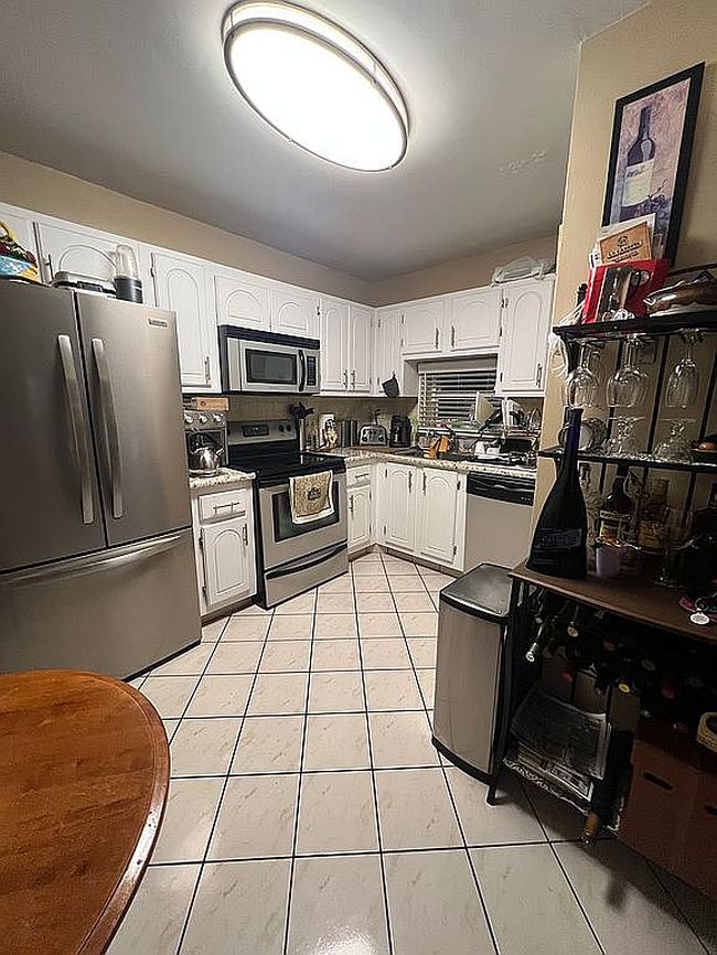 Image of 361 Holly Brook Dr #305