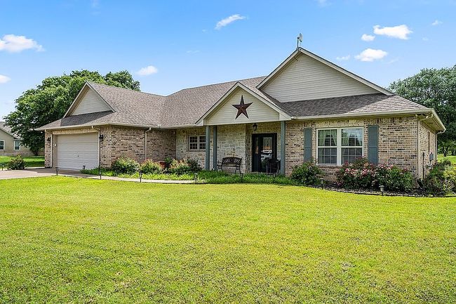 Image of 304 Private Road 5940