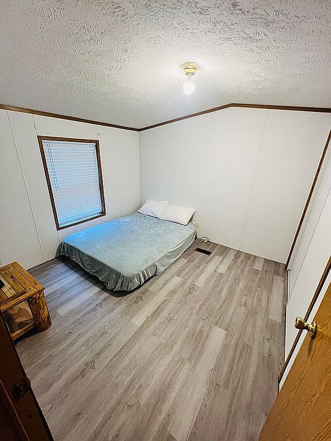 Image of 395 1st Ave Nw