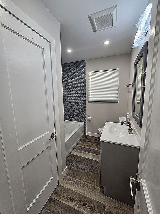 Photo of 903 Nw 33rd Ave, Gainesville, FL