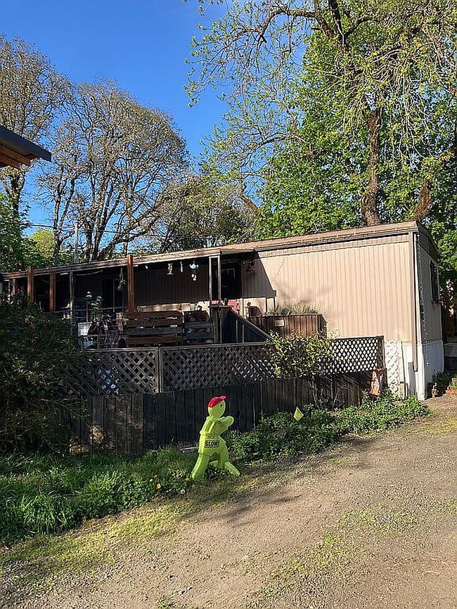 Image of 263 Sw Twin Oaks Cir