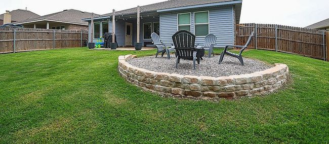Photo of 9508 Squire Ln, Yukon, OK