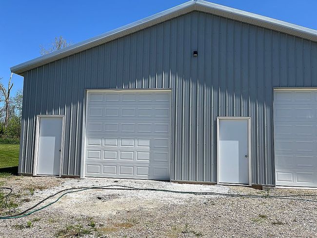 Image of 3885 Indoe St