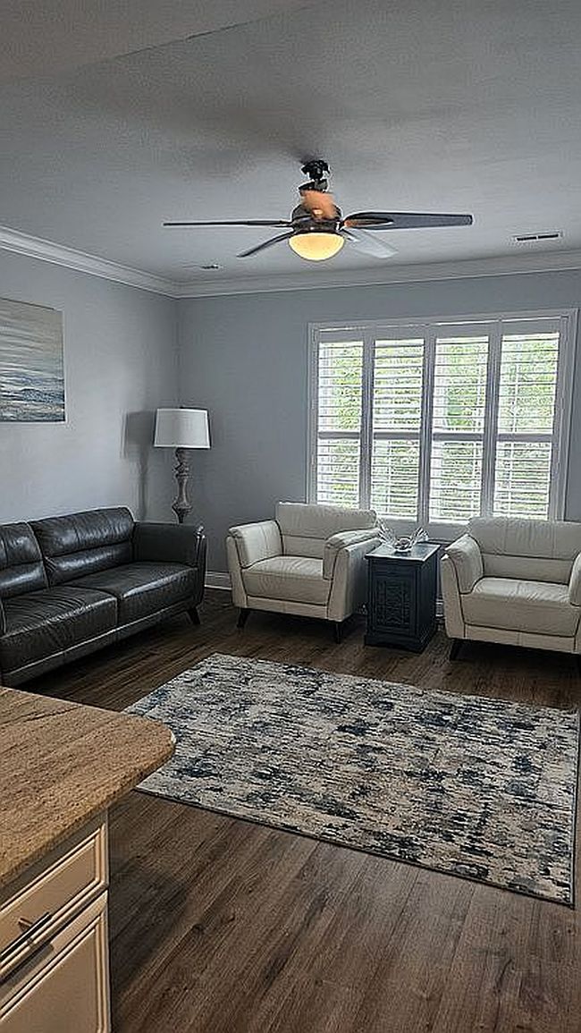 Image of 231 W Monroe Ave Unit 204