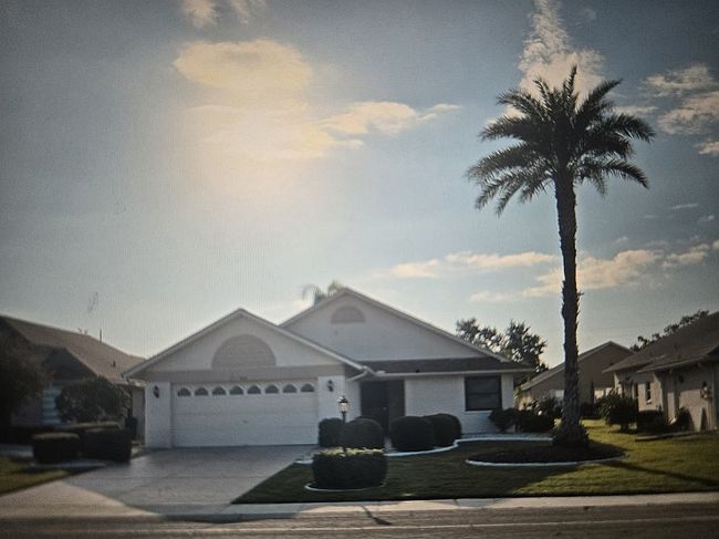 Photo of 1603 E Del Webb Blvd