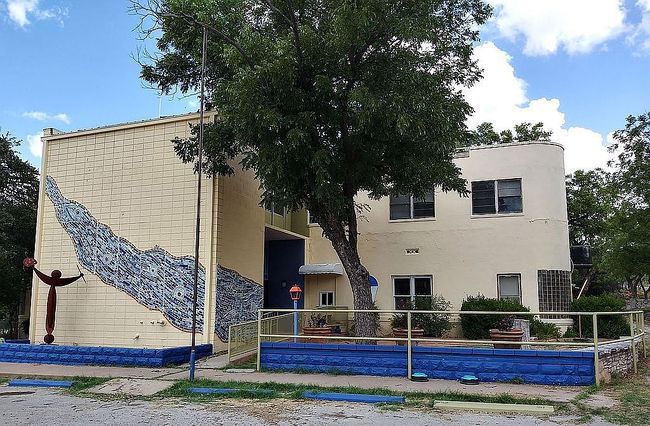 Image of 4702 Mckee St