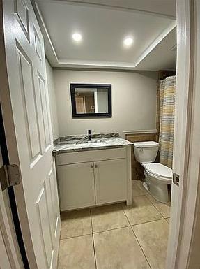 Image of 1221 Drew St Apt B9