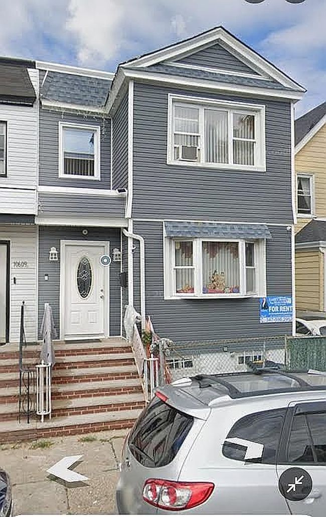 Photo of 10611 97th Ave