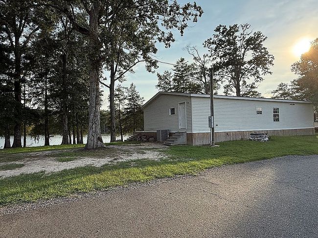 Photo of 498 White Perch Dr, Columbia, LA