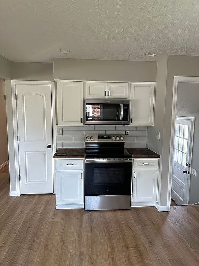 Photo of 4810 Sunday Dr, Louisville, KY