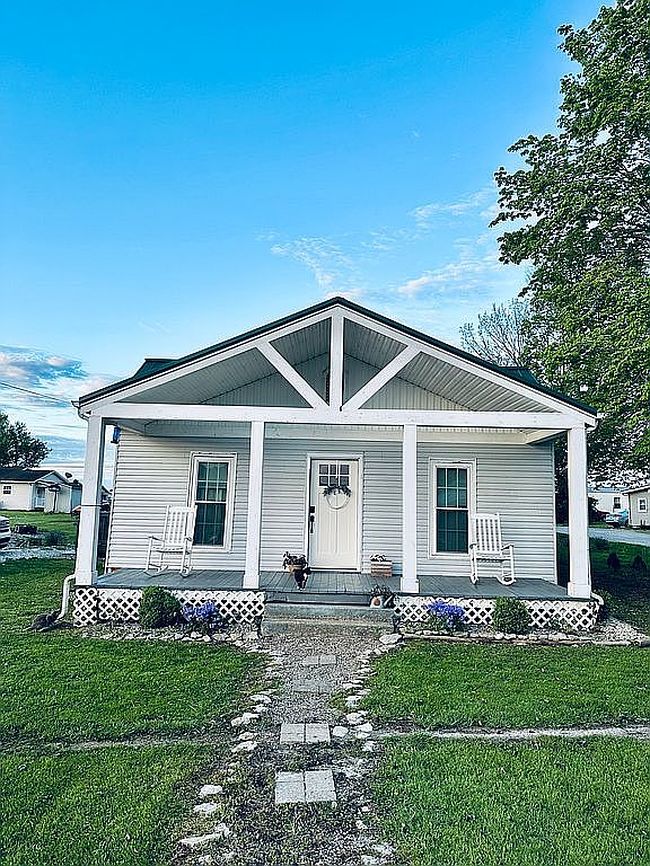 Image of 3383 West Ky #10