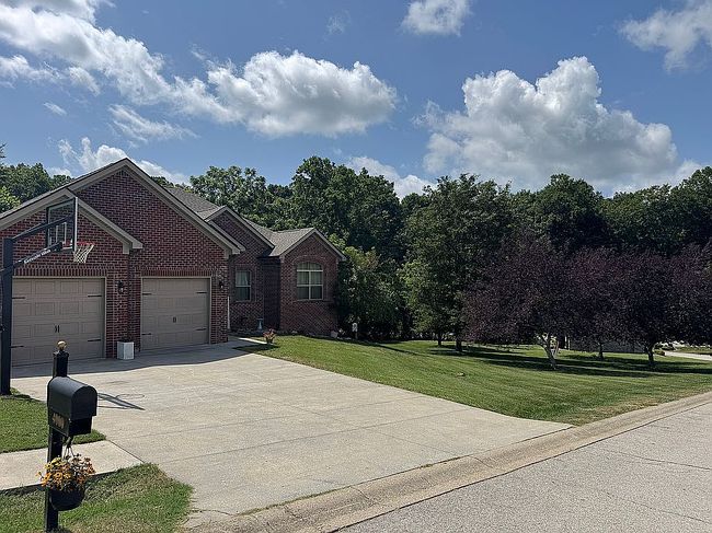 Additional photo 3 of property located at 4000 Crestwood Dr