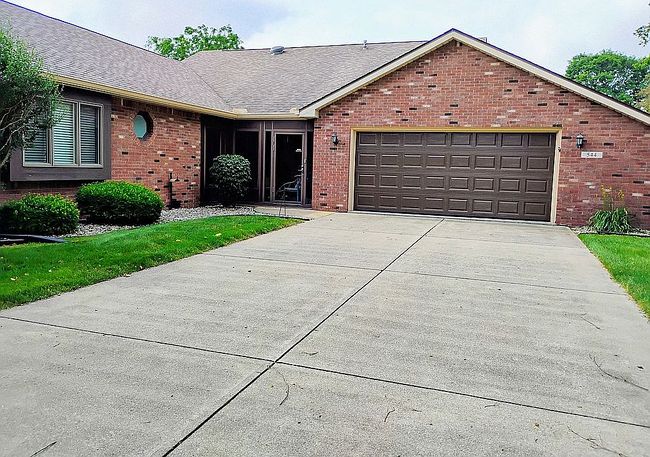 Photo of 544 Buck Ln W, Pendleton, IN