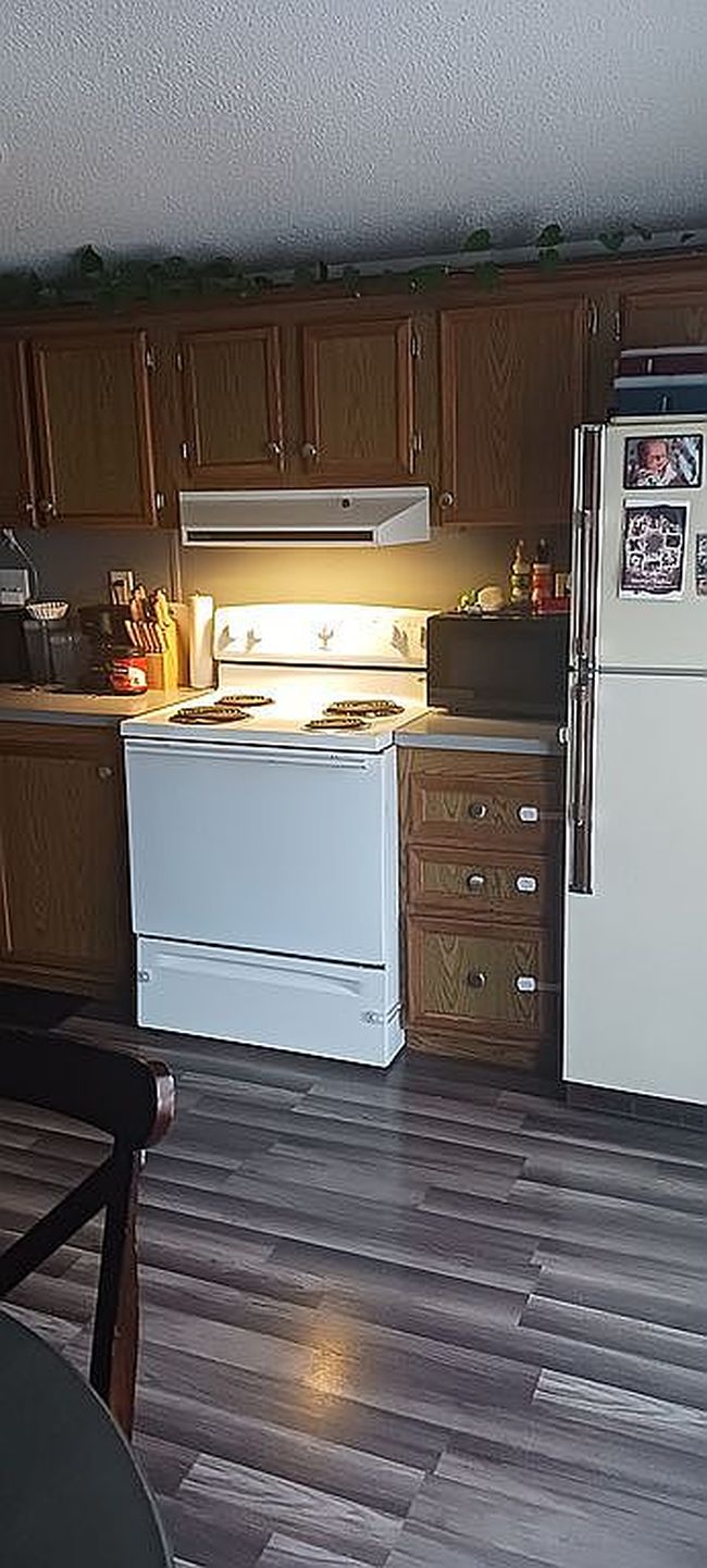Photo of 119 8th St, Coal Valley, IL