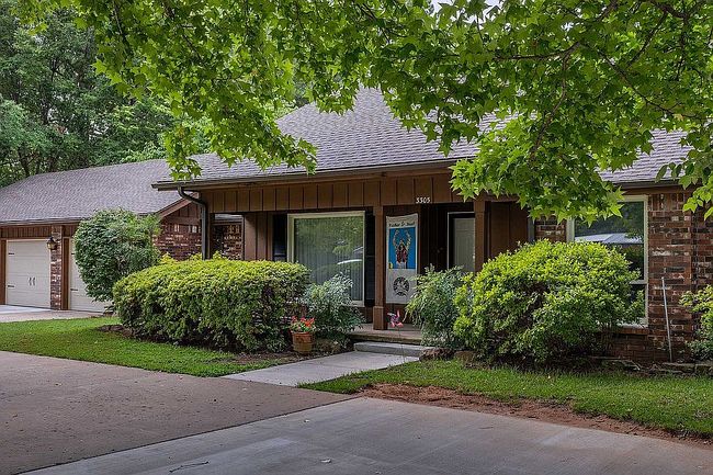 Image of 3305 E Harris Rd