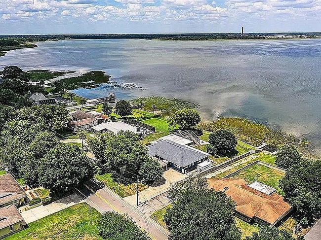 Additional photo 3 of property located at 1328 Edgewater Beach Dr