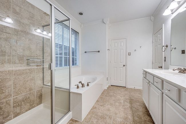 Image of 1320 Golf Club Dr