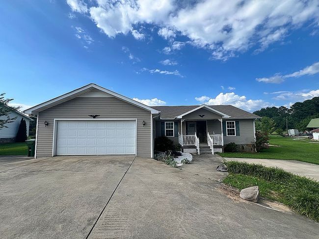 Photo of 917 Old Dalton Ellijay Rd, Chatsworth, GA
