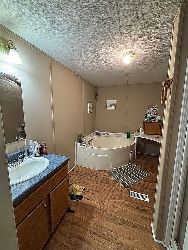 Photo of 102 Magpie Ct, Monticello, GA