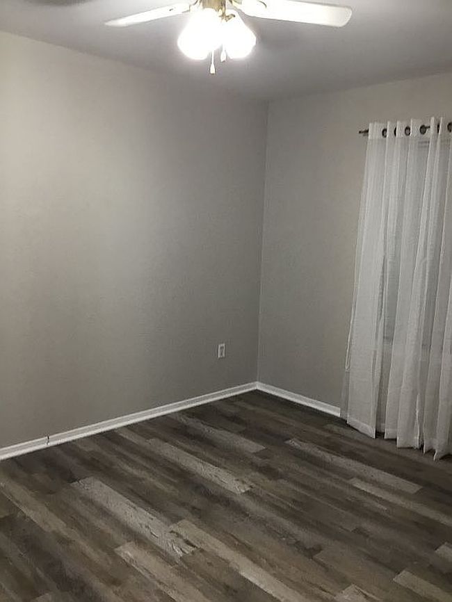 Photo of 511 Wilson St, Edna, TX