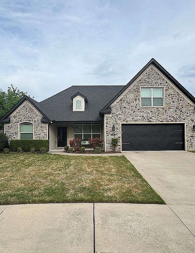 Image of 3951 Prince Philipe St