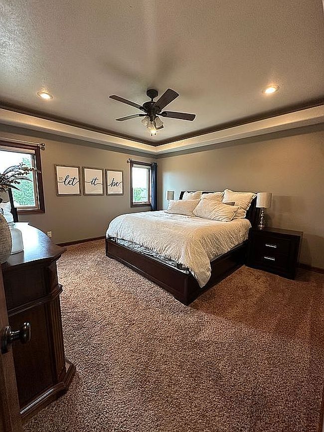 Image of 1205 S Discovery Ave