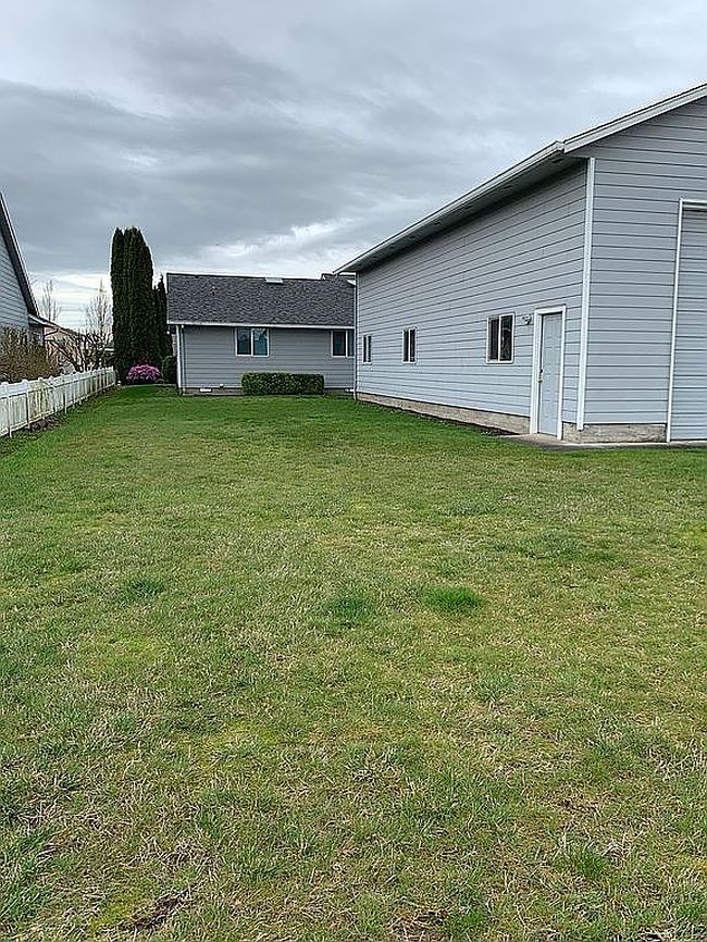 Image of 710 Airport Way