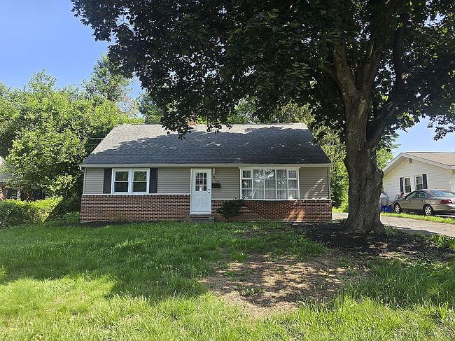 Photo of 824 Hamilton St, Carlisle, PA